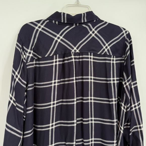 Talbots Woman 2X Button Down Shirt Top Navy Blue Plaid Long Sleeves Collared - Picture 9 of 10